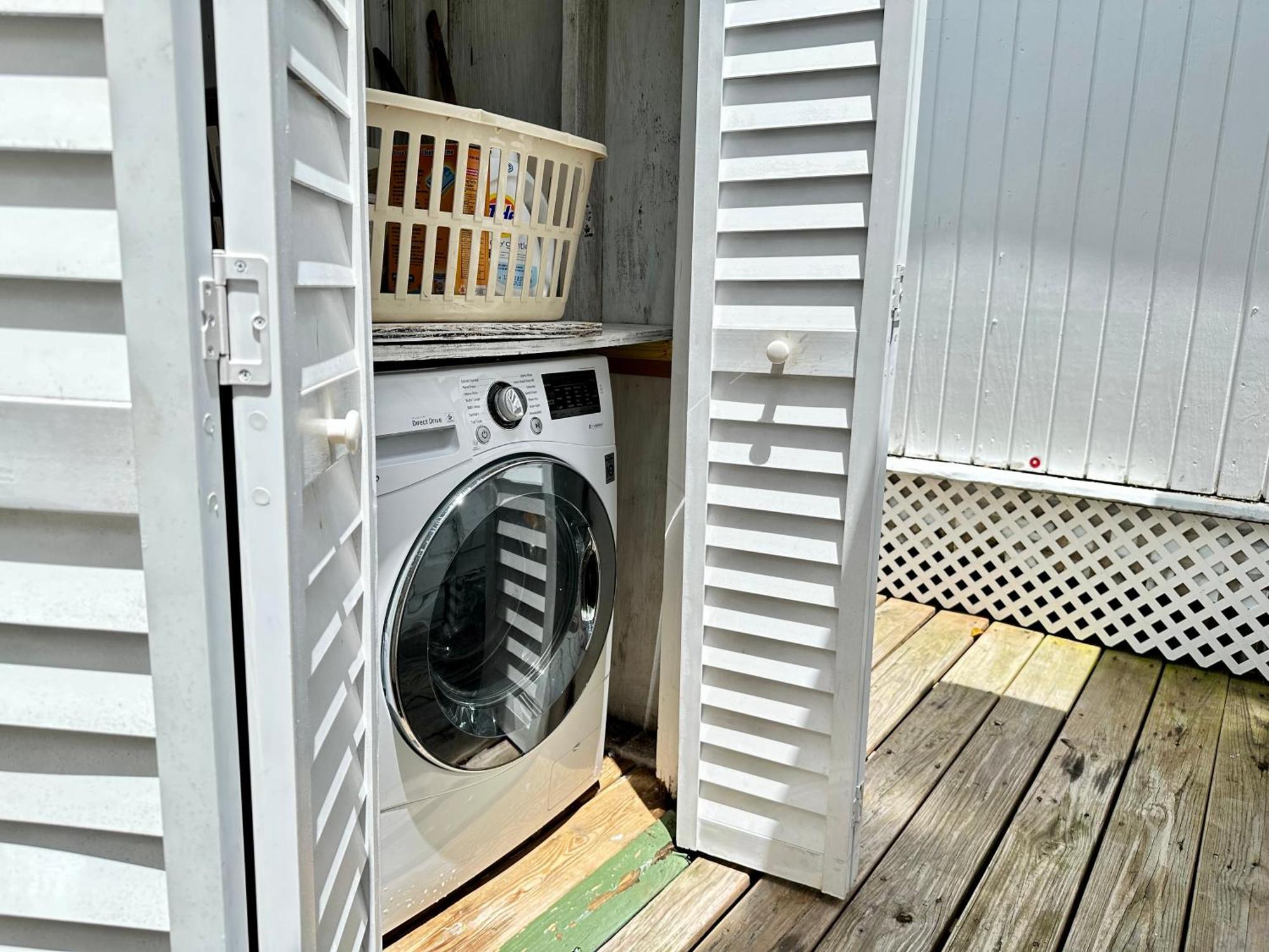 *new Listing* Cozy Hideaway In Old Town With A Pool