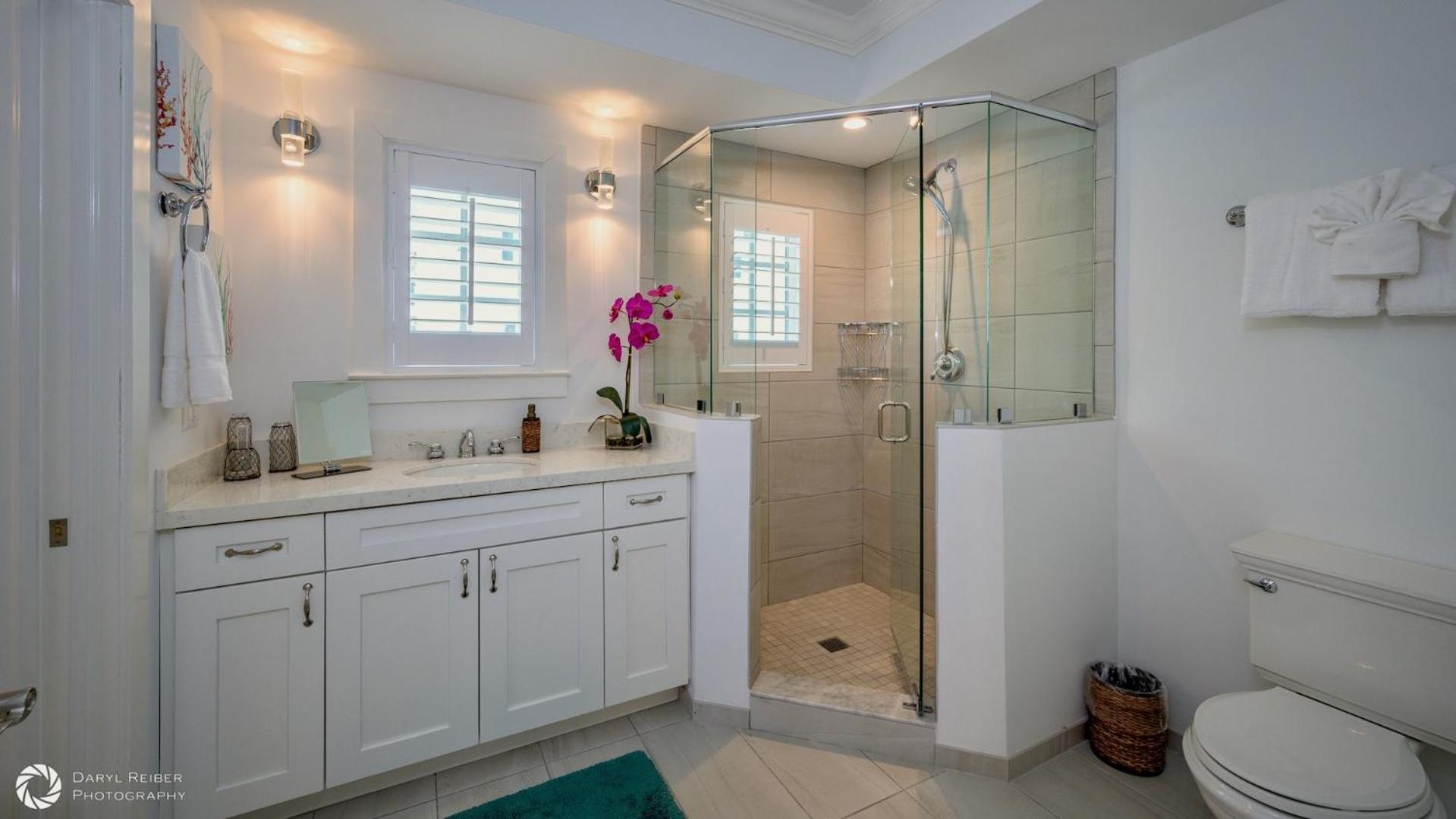 Seaport Sensation By Last Key Realty *