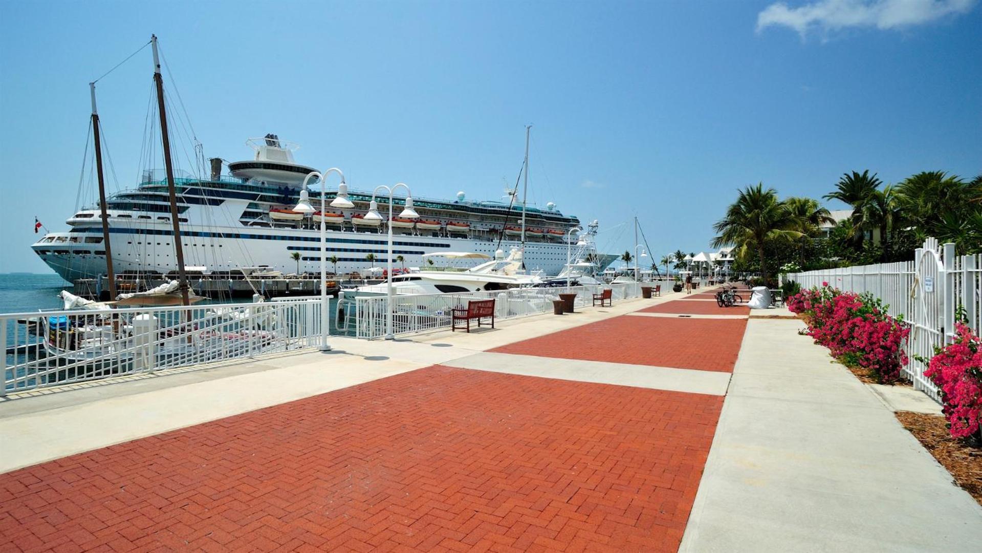 Modern Majesty By Last Key Realty Apartment Key West
