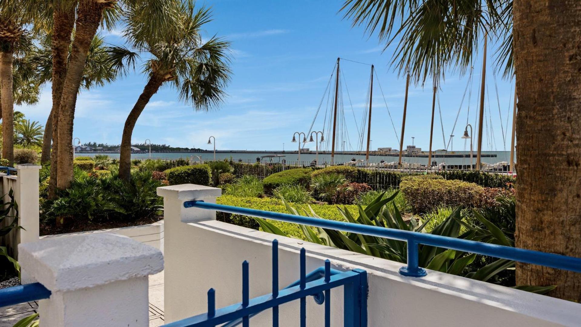 Apartment Modern Majesty By Last Key Realty Key West
