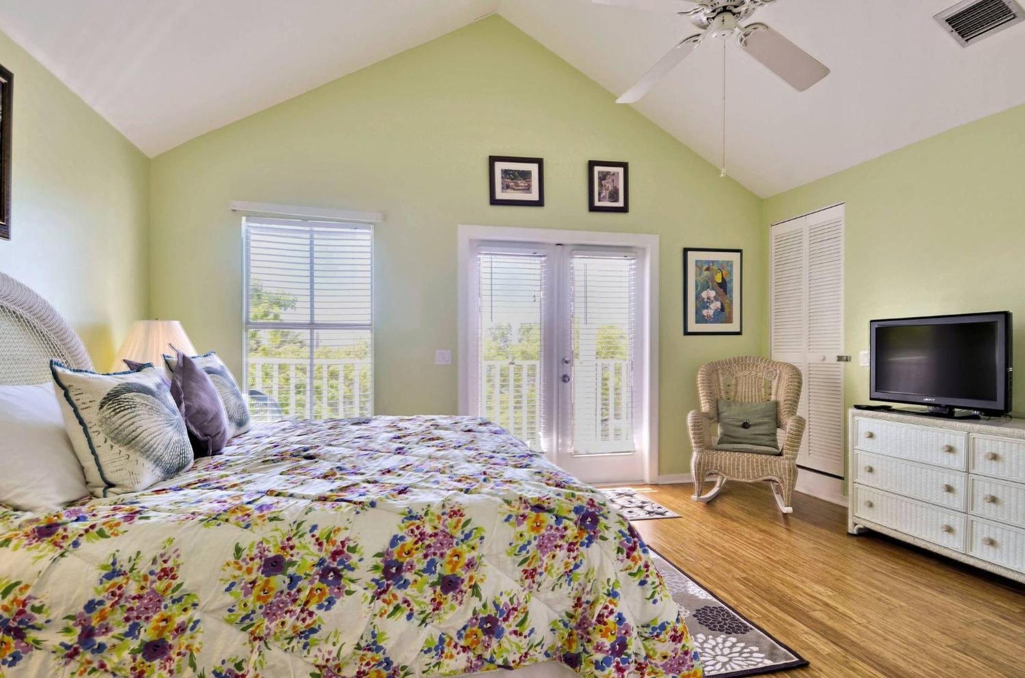 Duval Breeze By Avantstay Great Location Close To Nightlife Shared Pool Week Long Holiday home