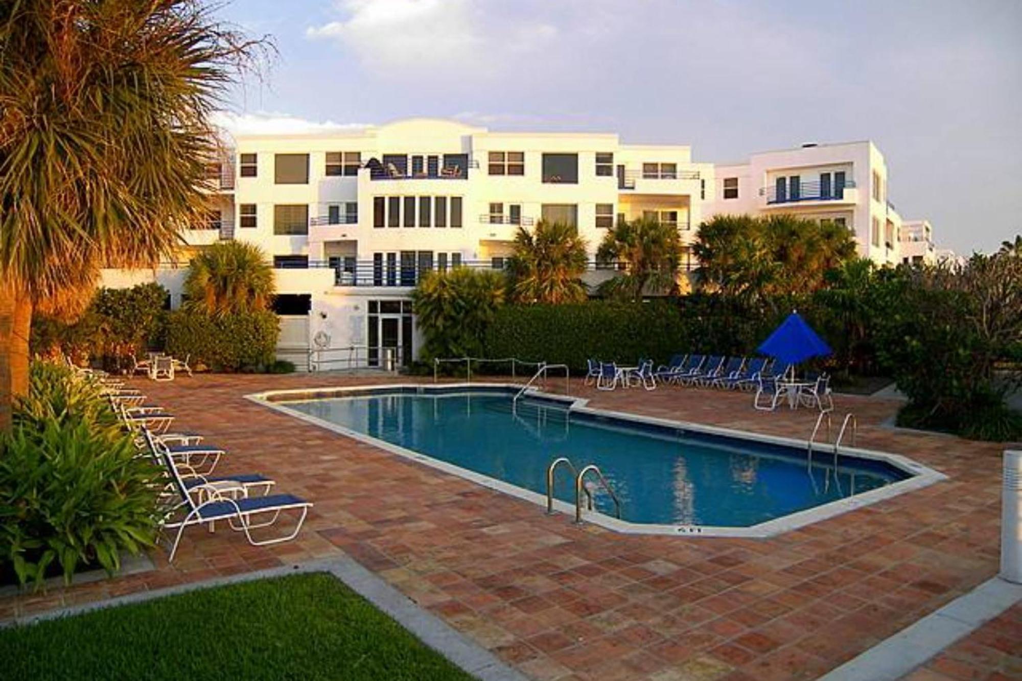 Trumans Hideaway By Avantstay Great Location W Patio Outdoor Dining Bbq Shared Pool Week Long Key West