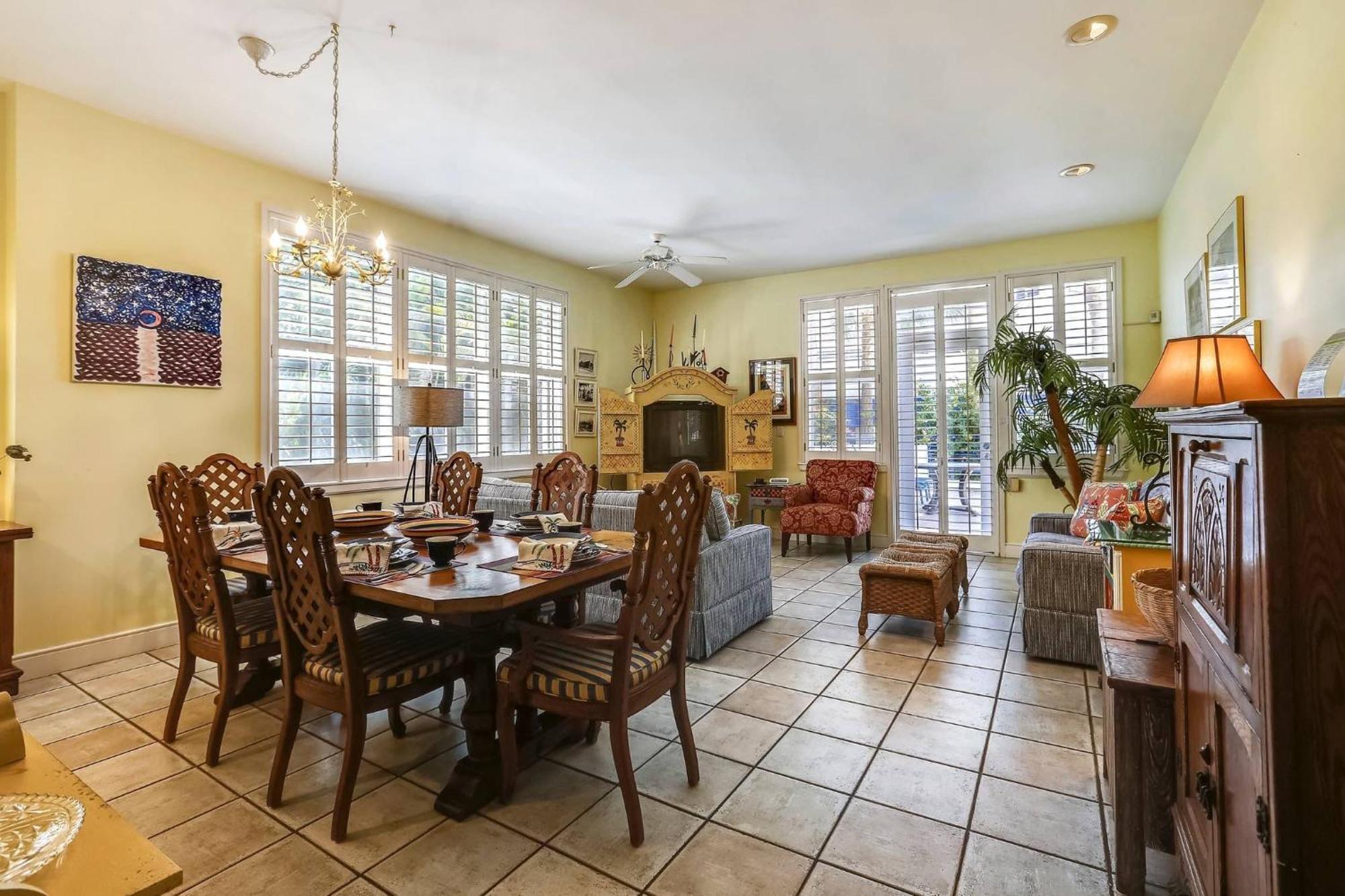 Trumans Hideaway By Avantstay Great Location W Patio Outdoor Dining Bbq Shared Pool Week Long
