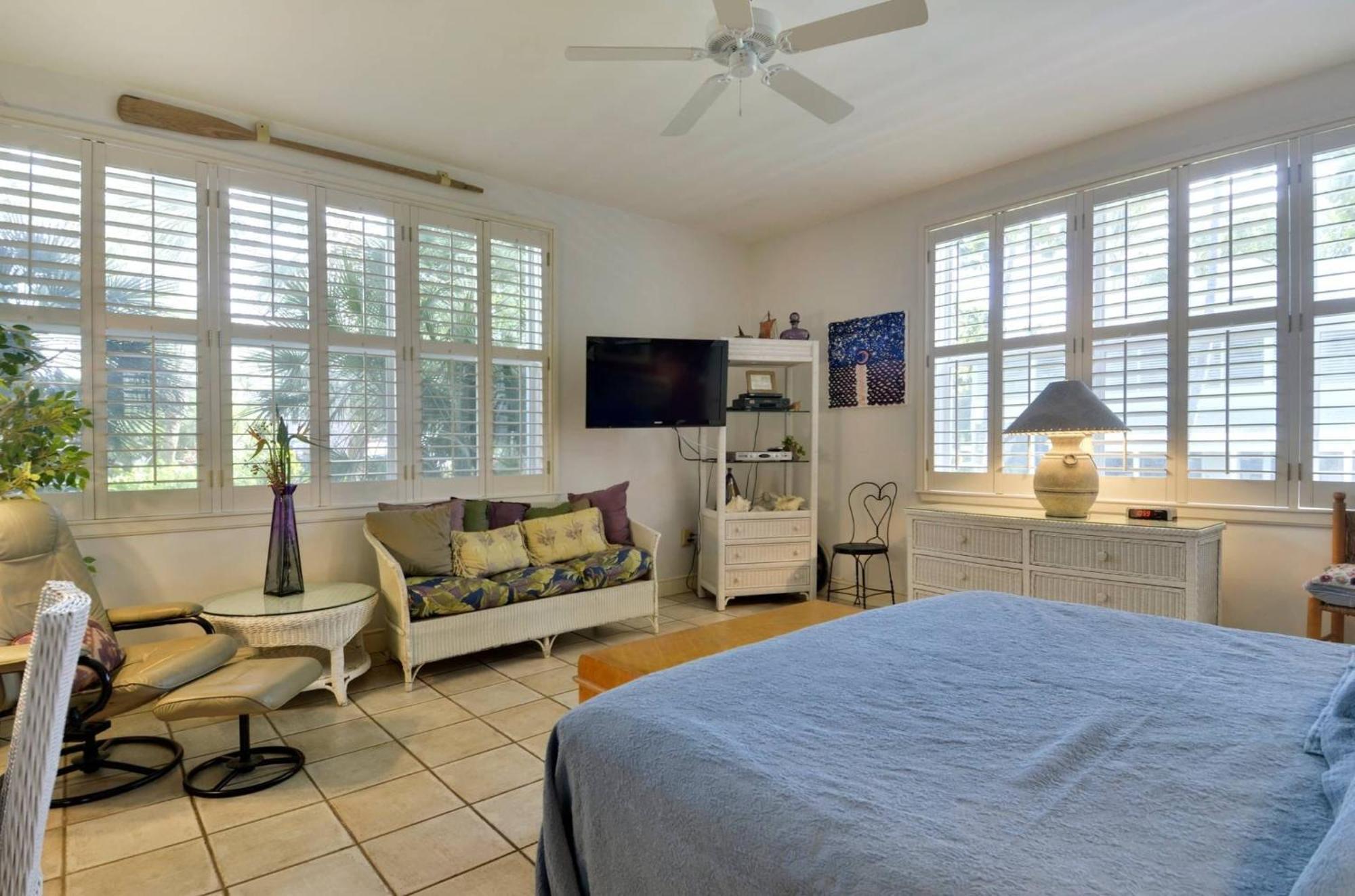 Trumans Hideaway By Avantstay Great Location W Patio Outdoor Dining Bbq Shared Pool Week Long Holiday home Key West