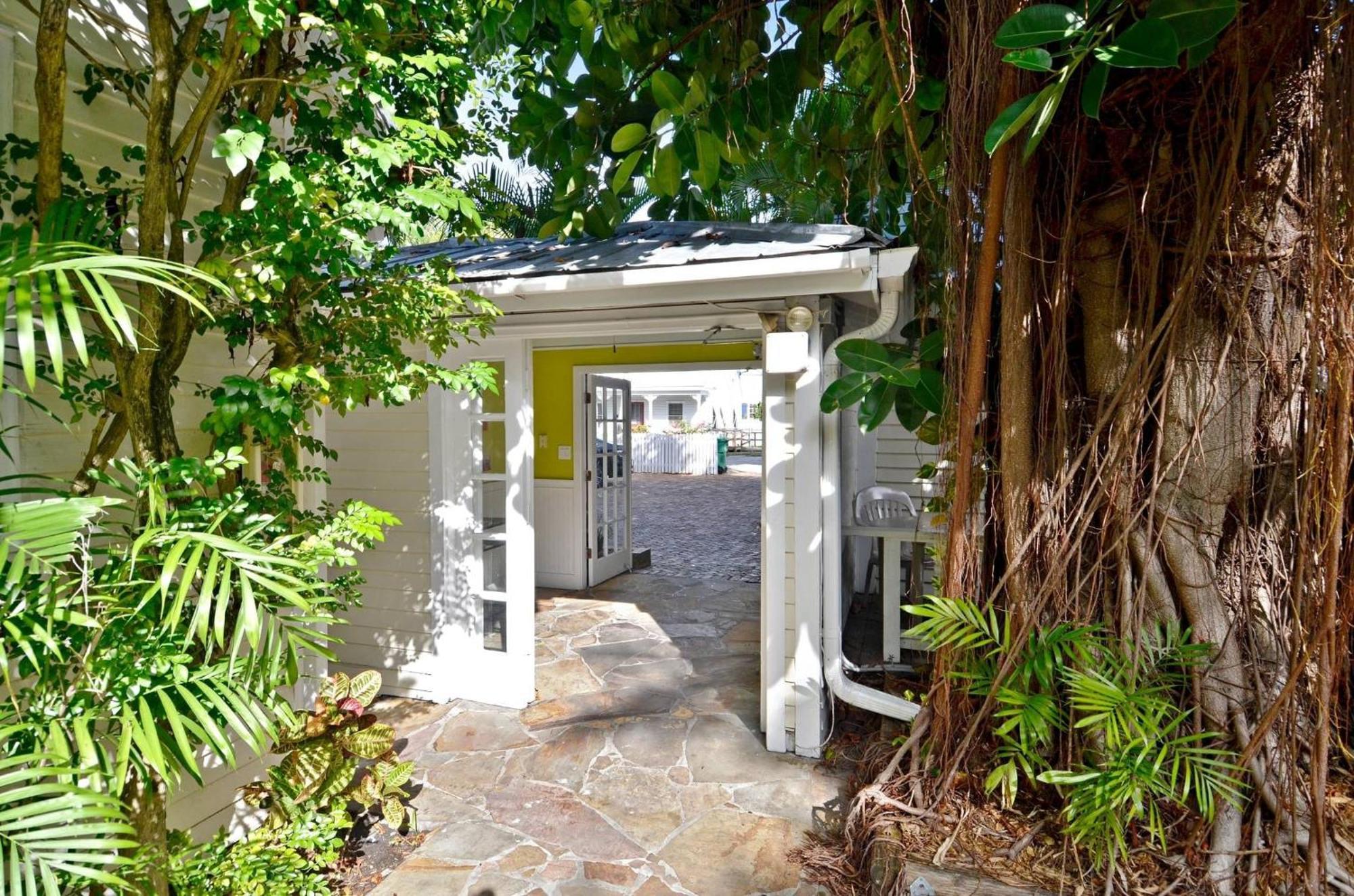 Holiday home Tranquility By Avantstay Close To Duval St W Bbq Shared Pool Key West
