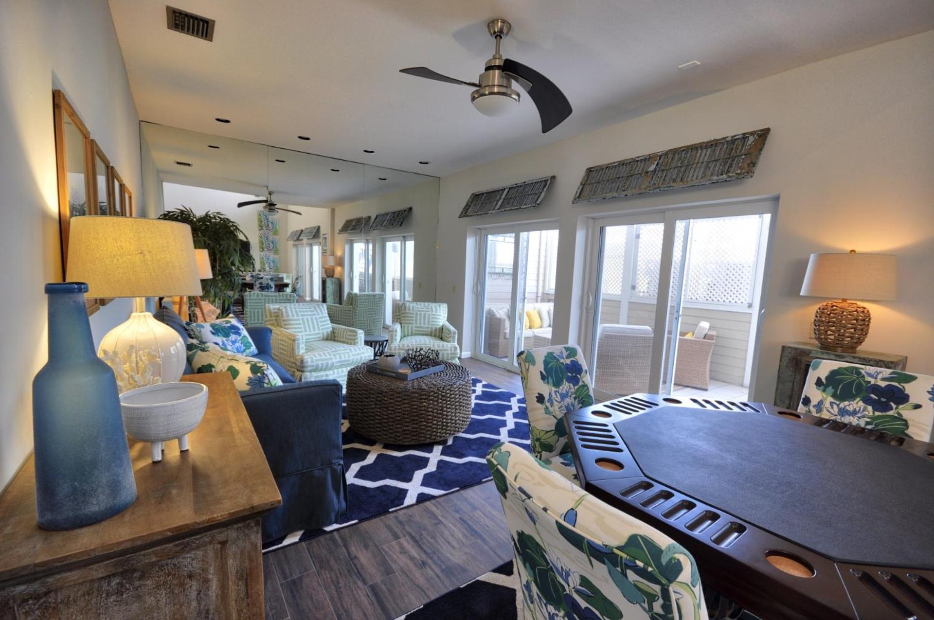 Duval Square Penthouse *