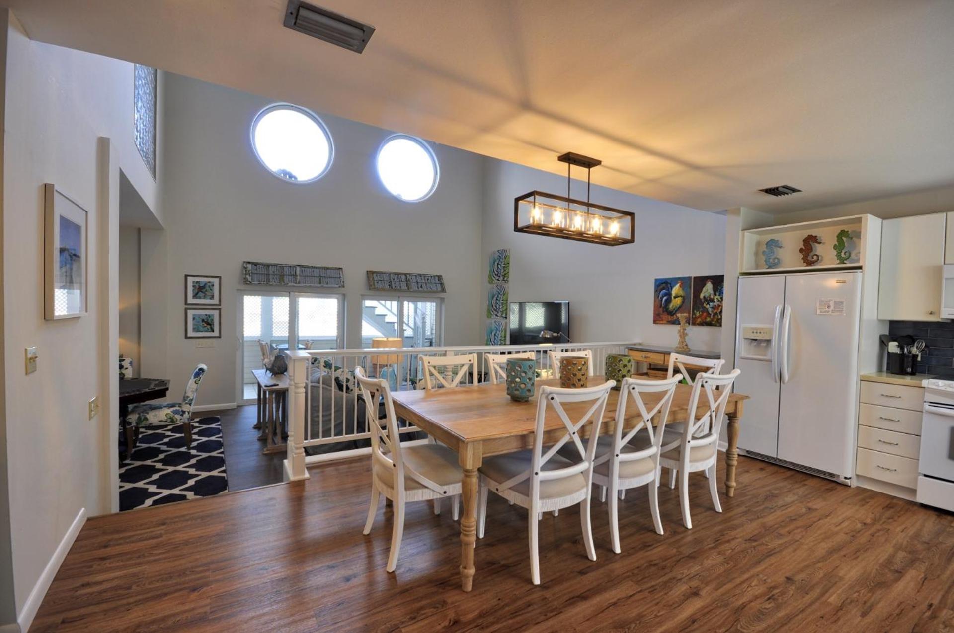 Duval Square Penthouse Apartment *