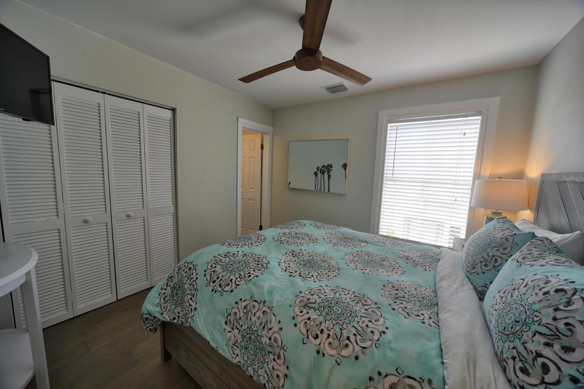 Serena Duval Square Apartment *