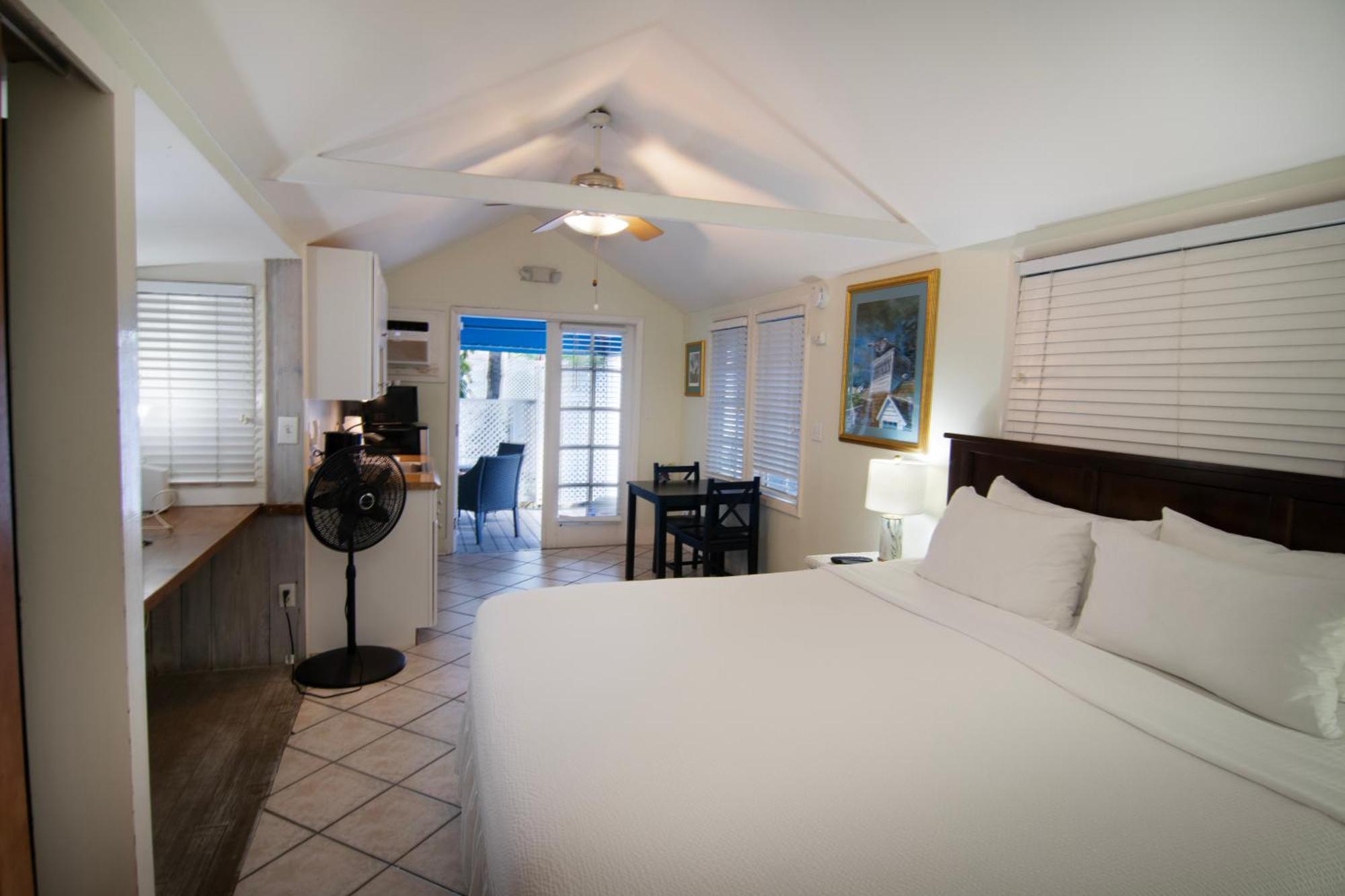 Apartment Poolside Paradise Tropical Village *