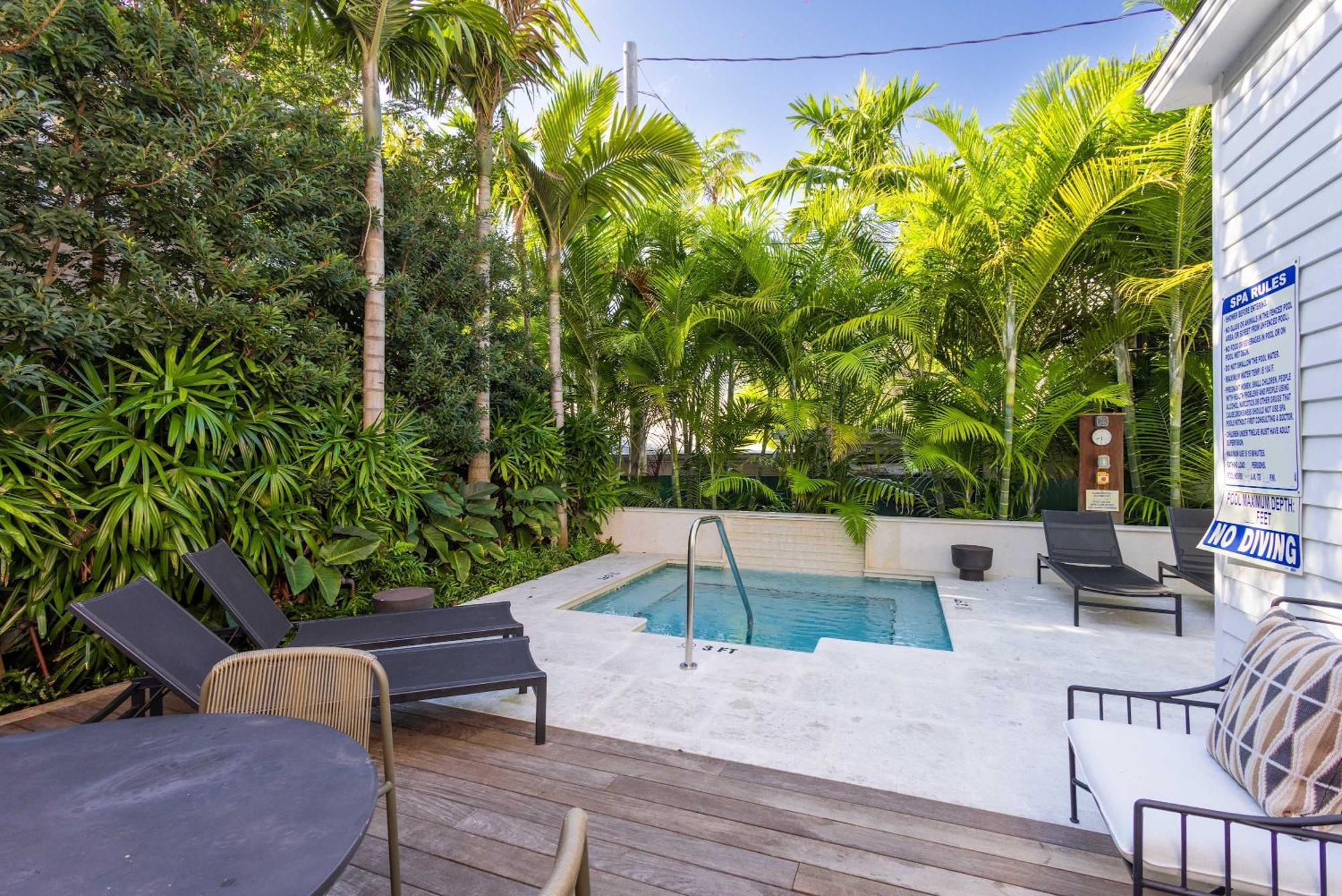 Takeover At The Grand Maloney Holiday home Key West