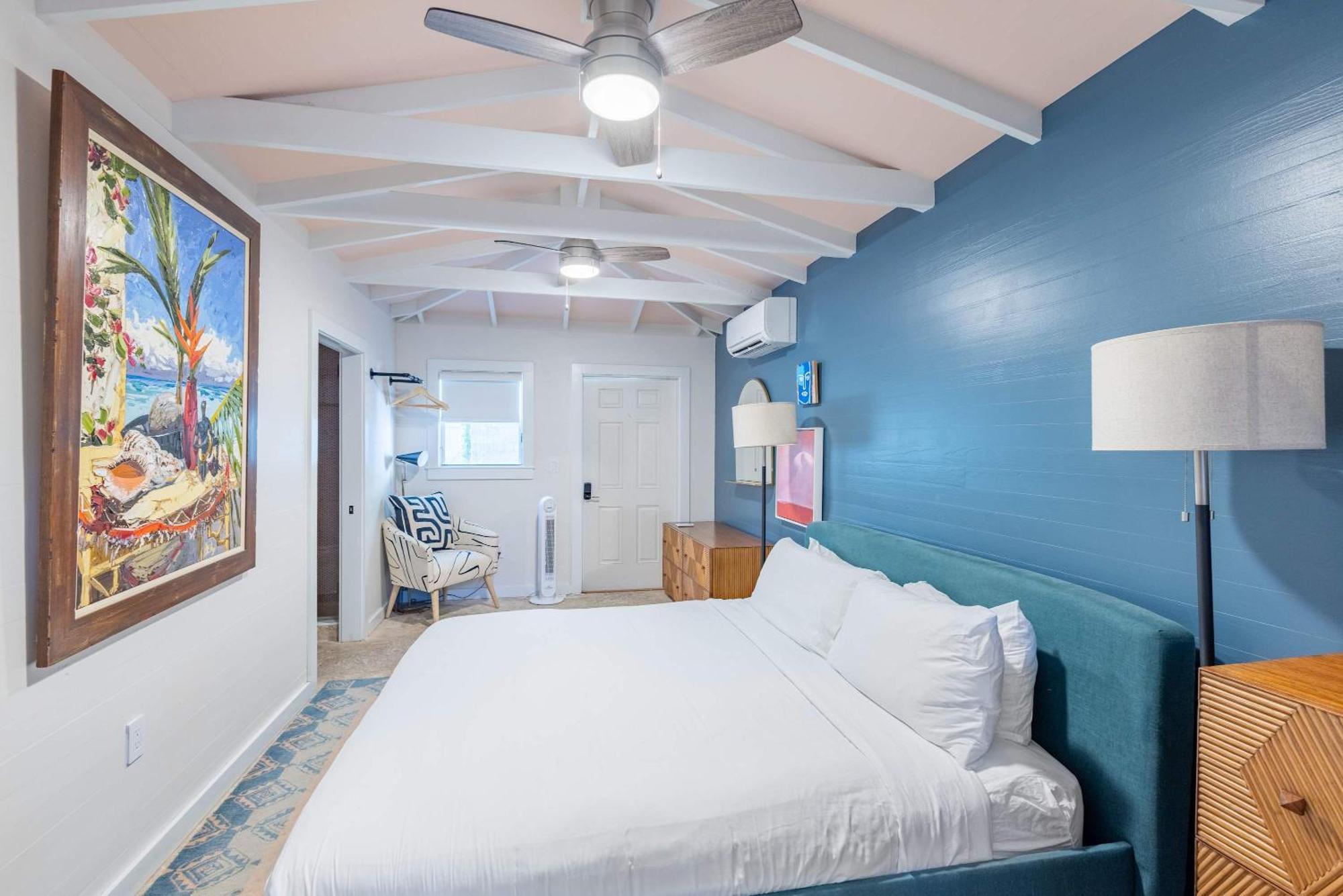 Takeover At The Grand Maloney * Key West