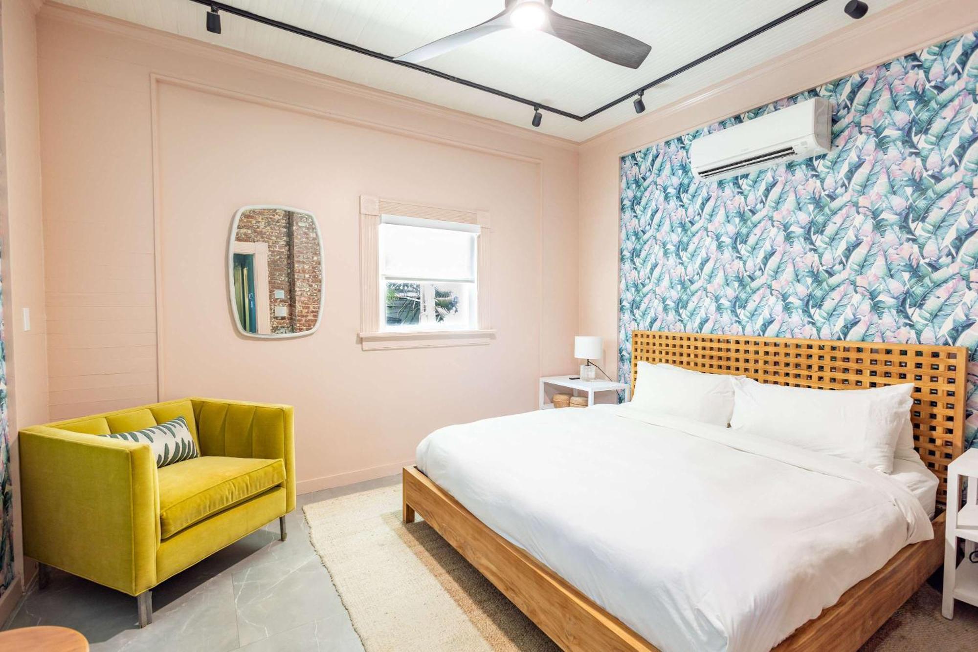 Takeover At The Grand Maloney * Key West