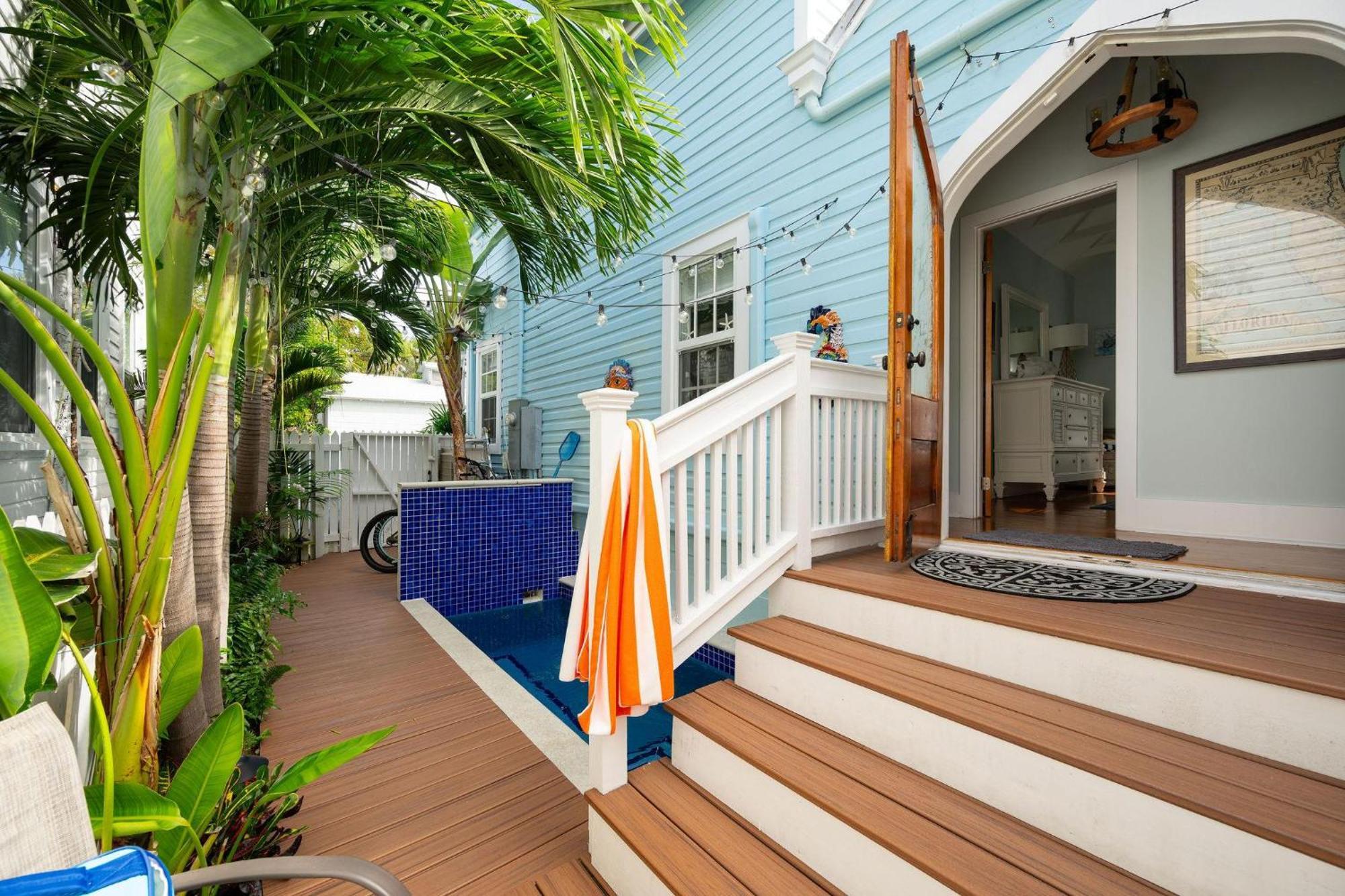 Windsor Blue * Key West