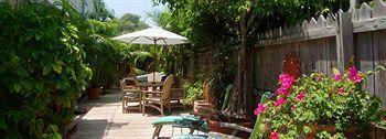 The Grand Bed & Breakfast