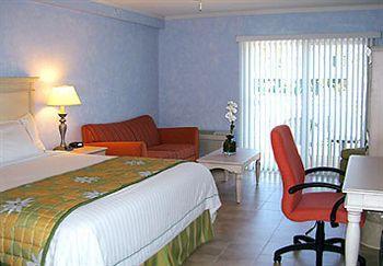 Fairfield & By Marriott Hotel 3*