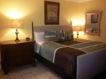 Hotel Old Town Suites 3*