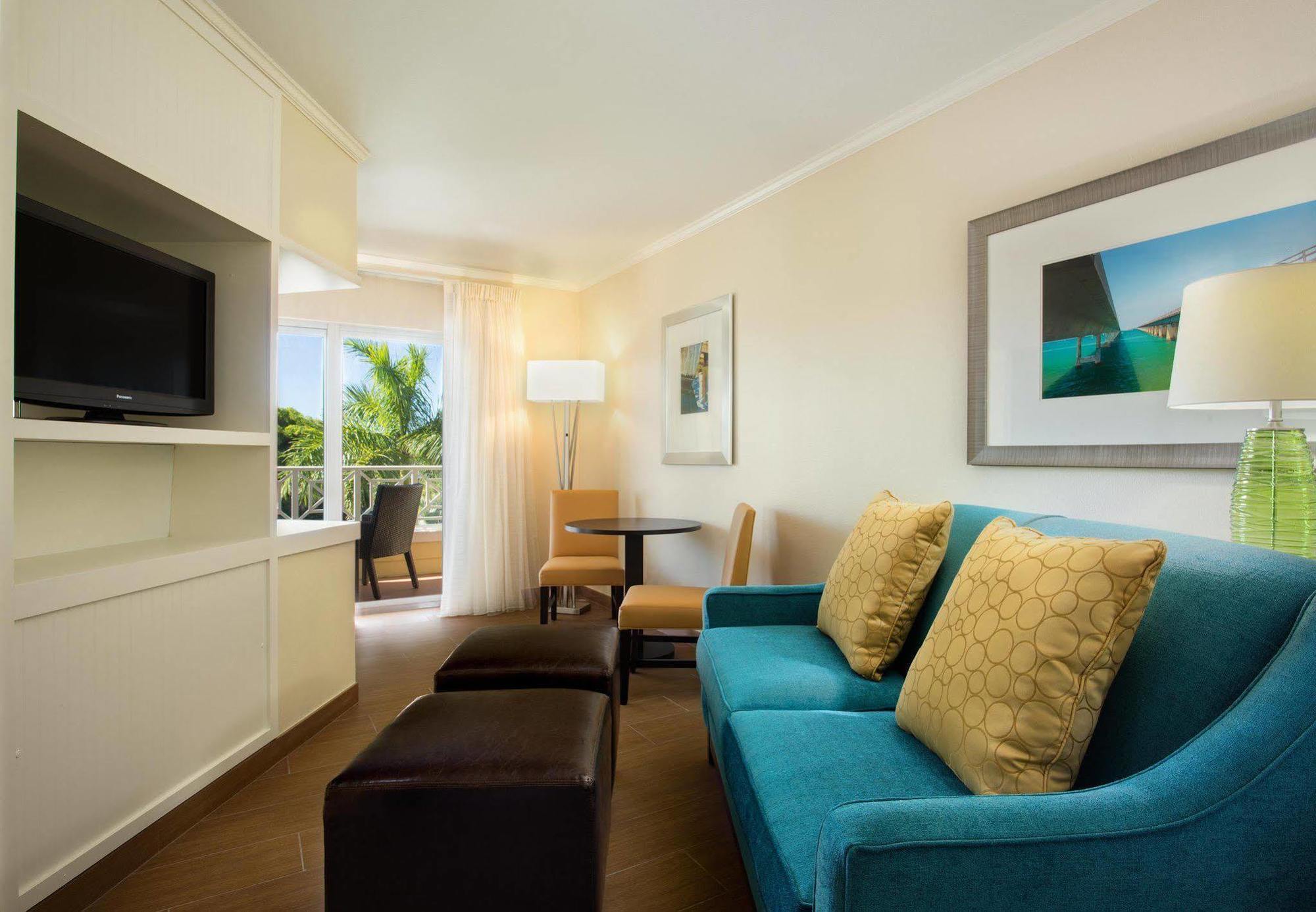Fairfield & By Marriott 3*
