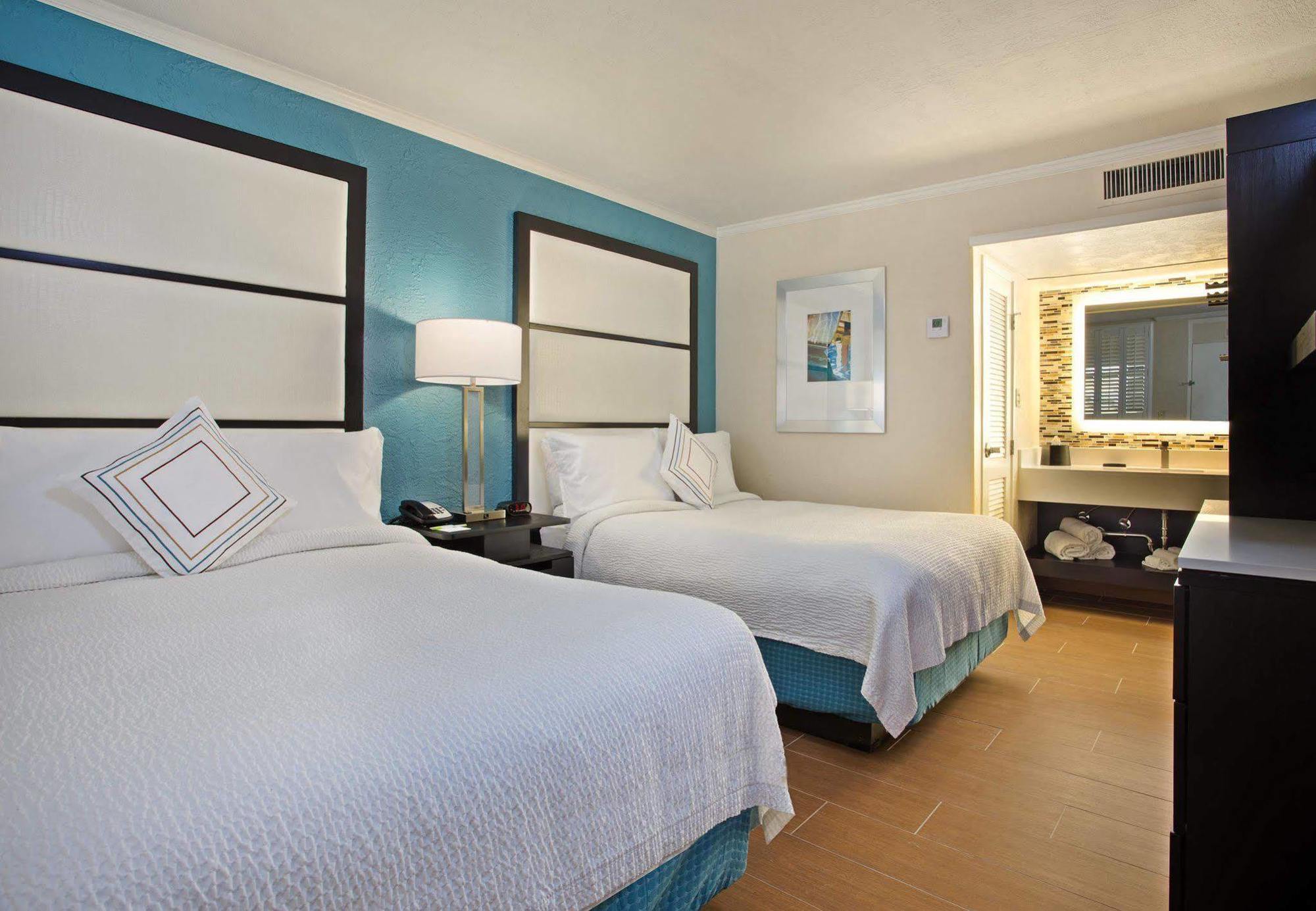 Fairfield & By Marriott