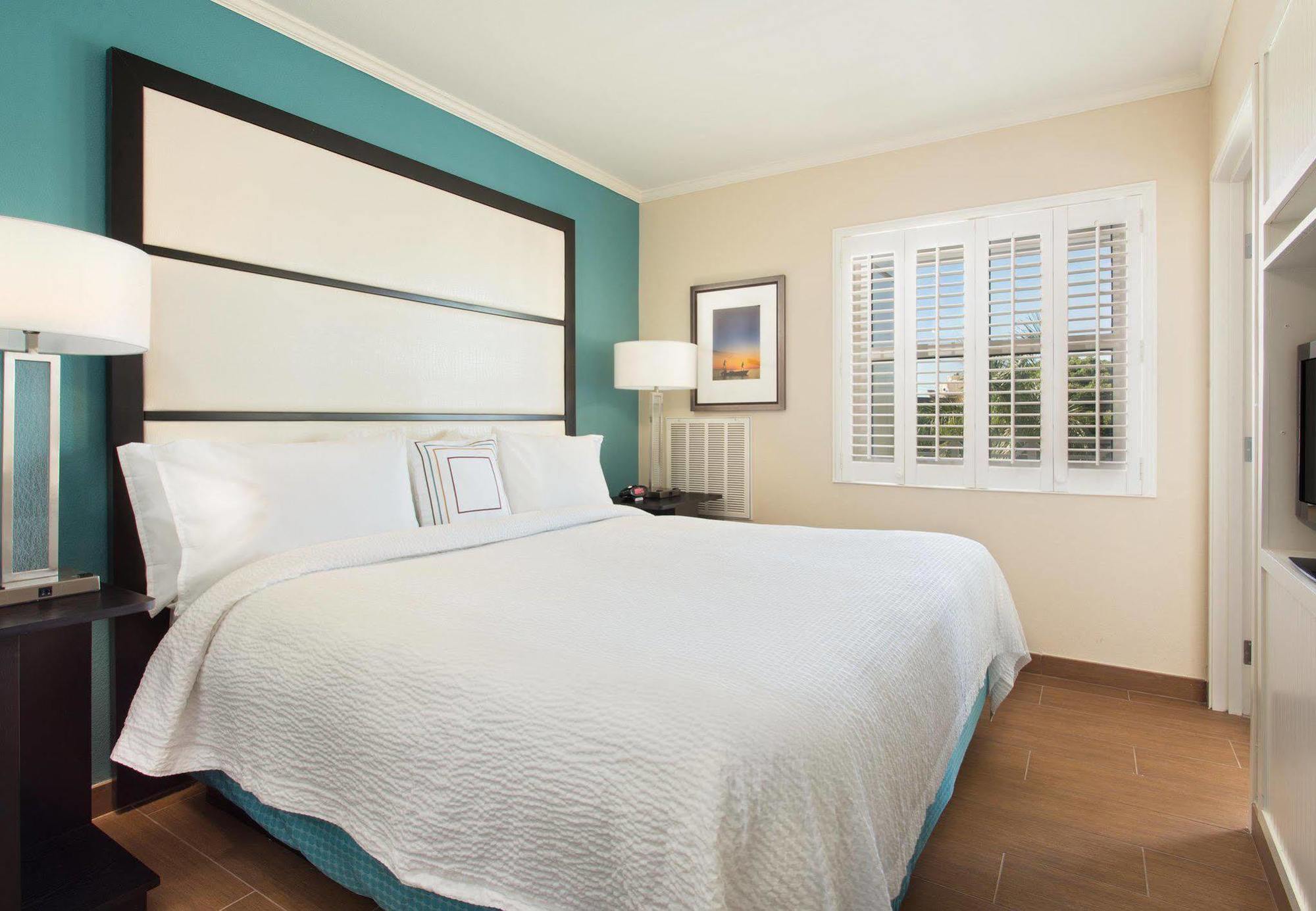 Fairfield & By Marriott 3*