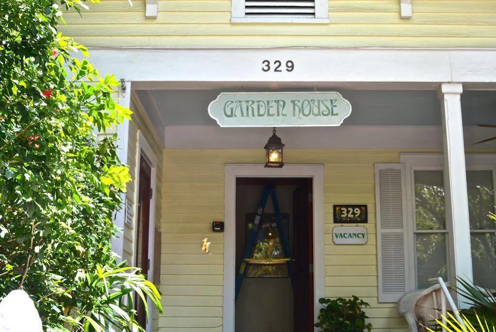Guest house The Garden House