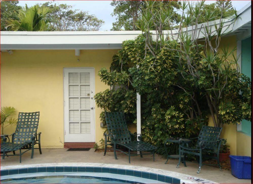 Hotel Alexander Palms Court Key West