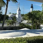 Duval Gardens