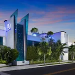 H2O Suites- Adults Only