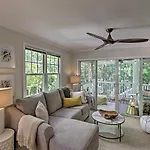 Charming Boho Breeze Retreat With Pool Access