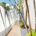 Duval Street Retreat