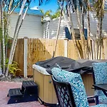 Duval Street Retreat