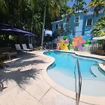 Duval Street Suite With Pool