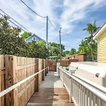 New Vangogh Studio - Pool & Balconies
