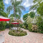 Old Town Garden Villas - Abaco Suite