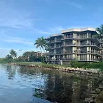 Ocean Hideaway On The Atlantic