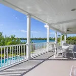 Mastway House -Pool & Dock!