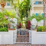 Southernmost View -Pool & Water Views