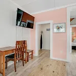 Four Flowers Guesthouse