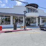 New Green Pineapple Palloza - Bright & Modern On Duval