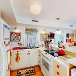The Conch-Out Cottage