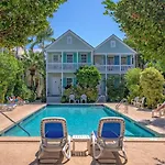 Villa Cubana By Last Key Realty