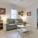 Harbor Walk Hideaways