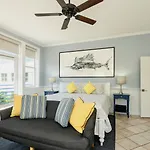 Old Town Oasis By Last Key Realty