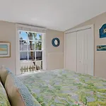 The Mellow Macaw By Last Key Realty