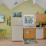 The Mellow Macaw By Last Key Realty
