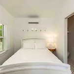 The Artists Muse By Last Key Realty