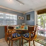 La Casita By Avantstay Steps To Duval Street In Key West Month Long Stays Only