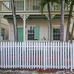 Paradise Place By Avantstay Key West Old Town Condo W Shared Pool