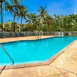 Cat Island Suite - Sunrise Suites