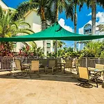 Cat Island Suite - Sunrise Suites