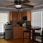 Seaport Inn